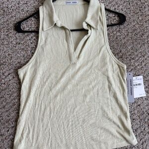 SLEEVELESS TOP